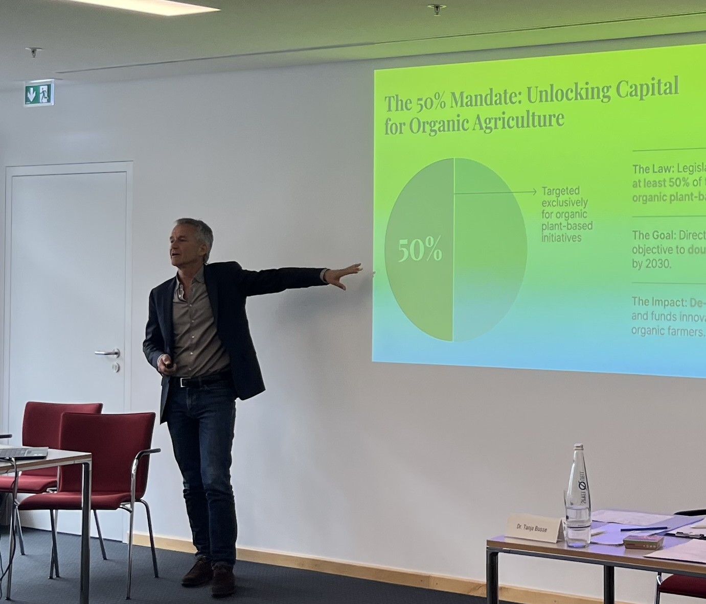 Experts gather in Berlin for discussion on shared values between alternative proteins and organic agriculture